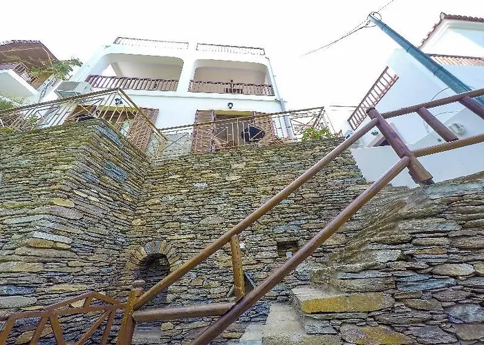 Amorani * Batsi (Andros)