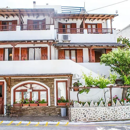 Amorani * Batsi (Andros)