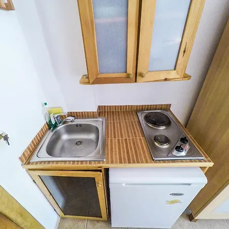 Amorani Apartment
